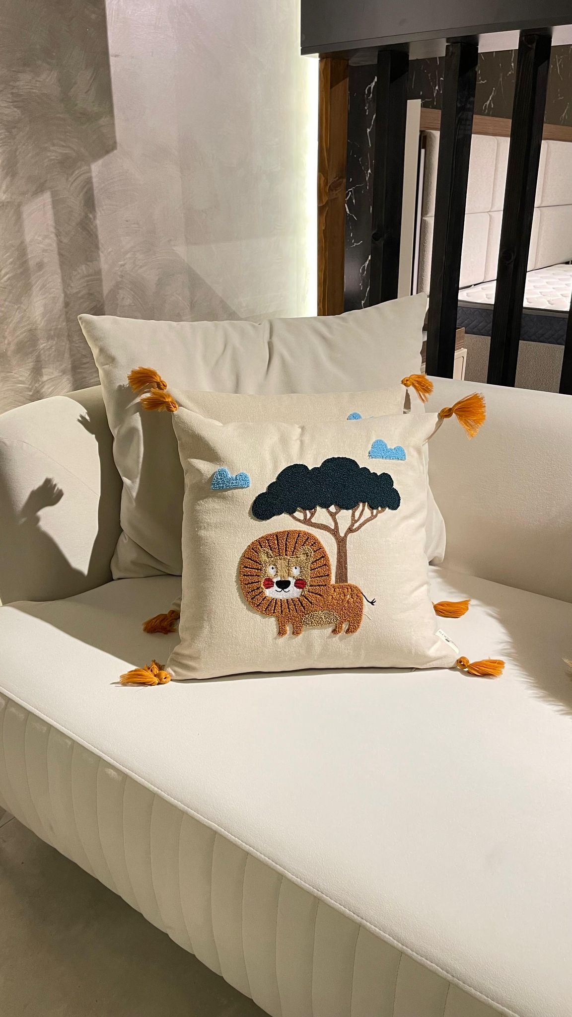 ASLAN ŞEMALI KIRLENT